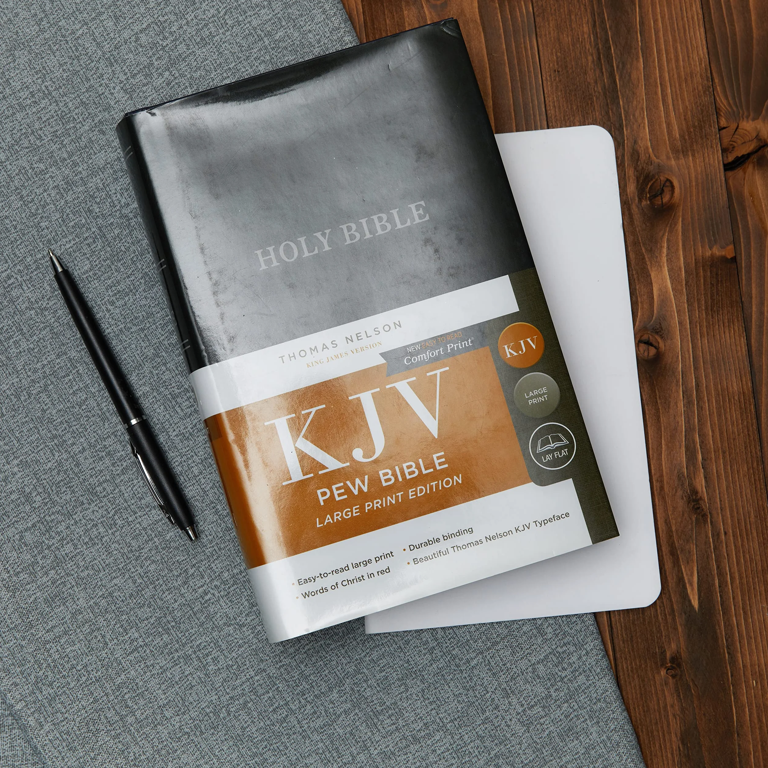 KJV, Pew Bible, Large Print, Hardcover, Black, Red Letter Edition: Holy Bible, King James Version