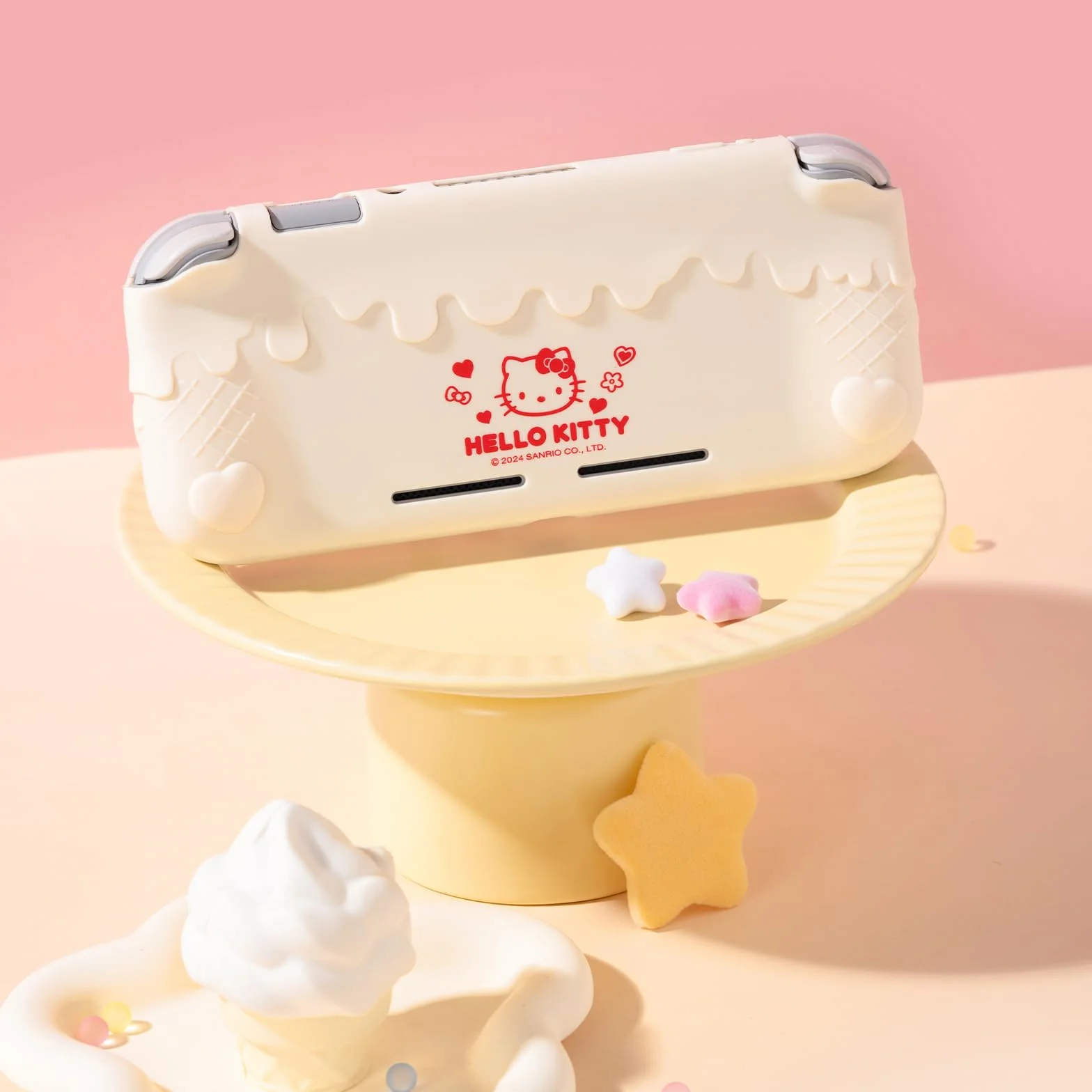 Kuitmor Etui ochronne do Switch Lite, Miękka Silikonowa Osłona, Zabezpieczenie przed Zarysowaniami z 2 Nakładkami na Drążki - Kremowy Biały